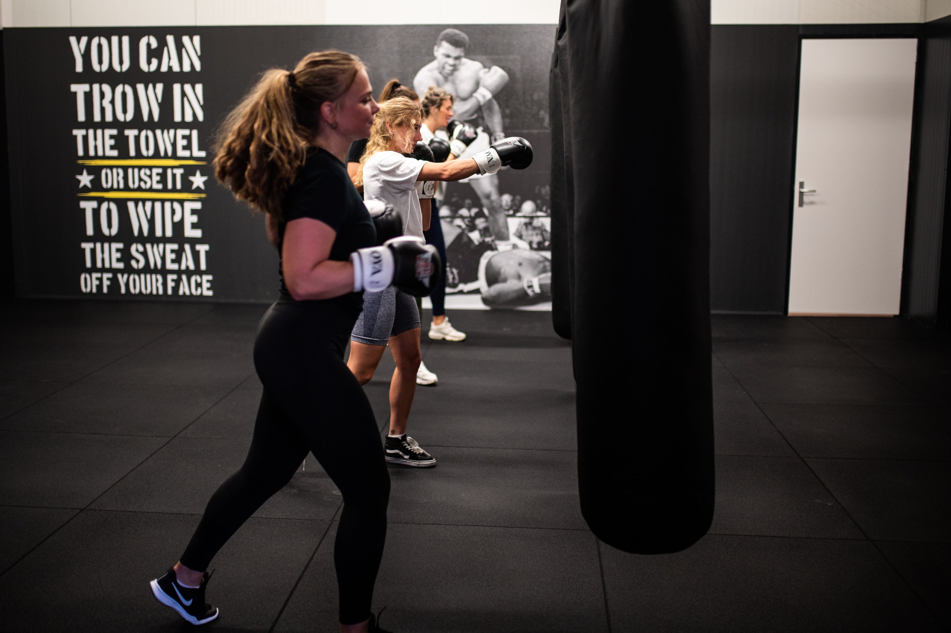 Bokshandschoenen voor Dames,  alles wat je moet weten voor de perfecte pasvorm!