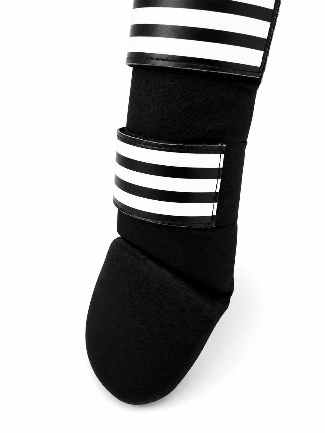 Adidas Scheenbeschermers Zwart/Wit