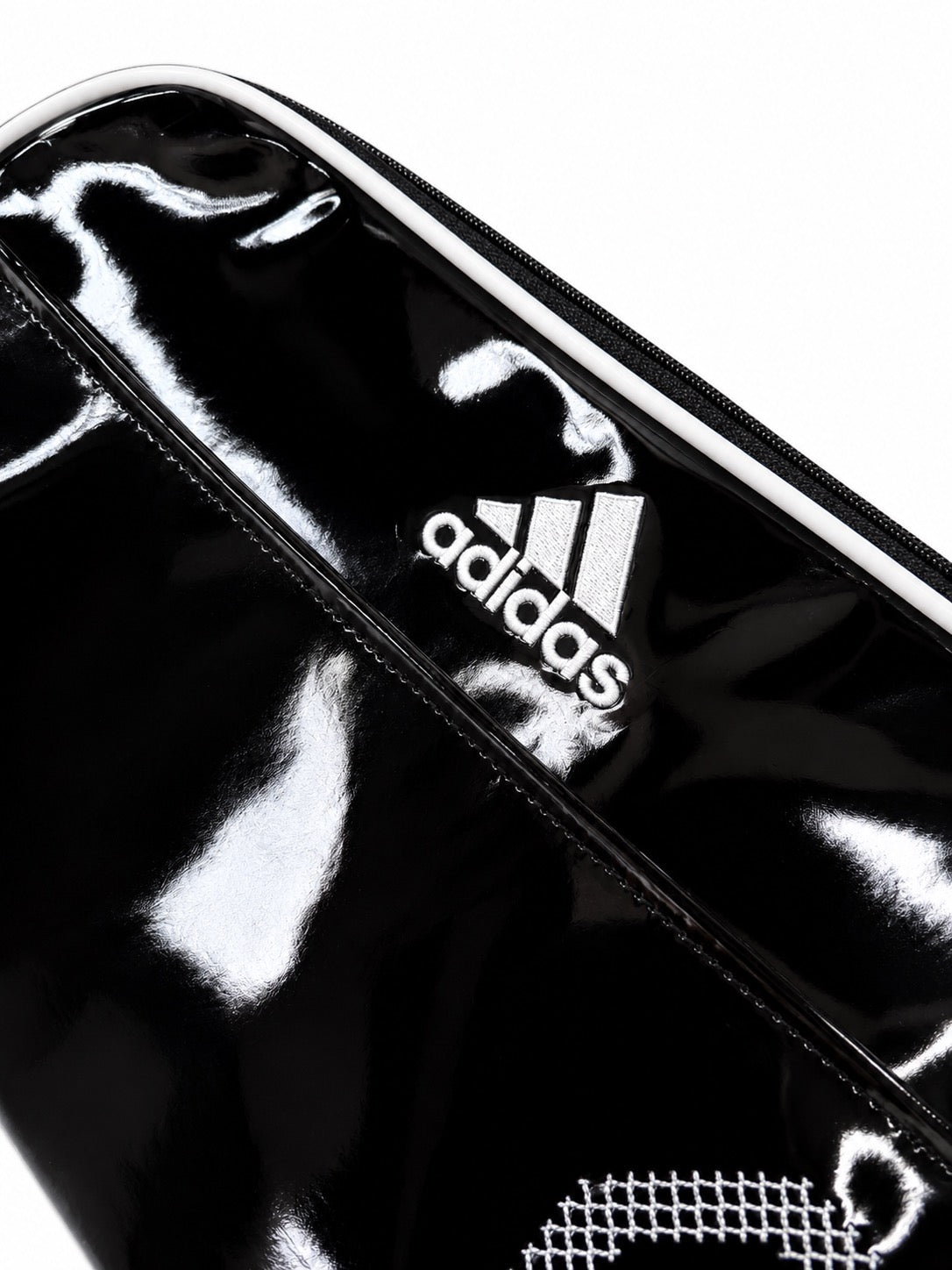 Adidas Sporttas Zwart/Wit – Compact en Praktisch