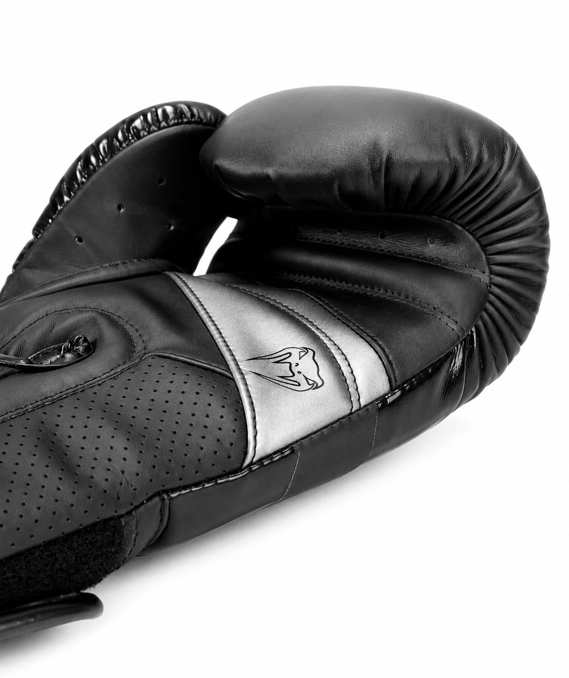 Venum Elite Evo bokshandschoenen