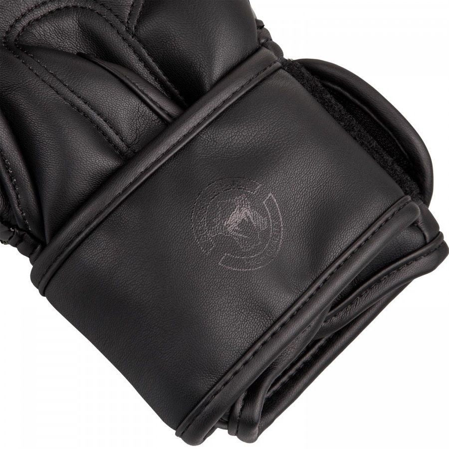 Venum ‘’Challenger 3.0’’ Boxing Gloves - Black/Black