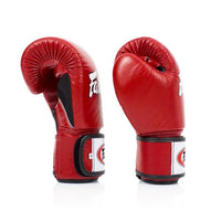 Rode kickbokshandschoenen van Fairtex leer