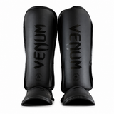 Venum "Challenger" Scheen/Wreefbeschermer - Mat Zwart