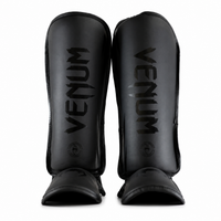 Venum "Challenger" Scheen/Wreefbeschermer - Mat Zwart