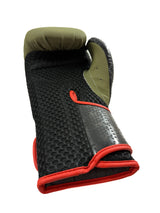 adidas Combat 50 Bundel – Handschoenen & Scheenbeschermers Legergroen 14 oz