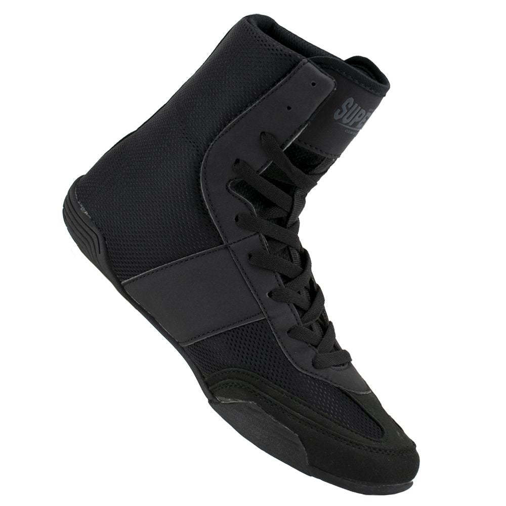 Schoenen voor het boksen in het zwart van Superpro