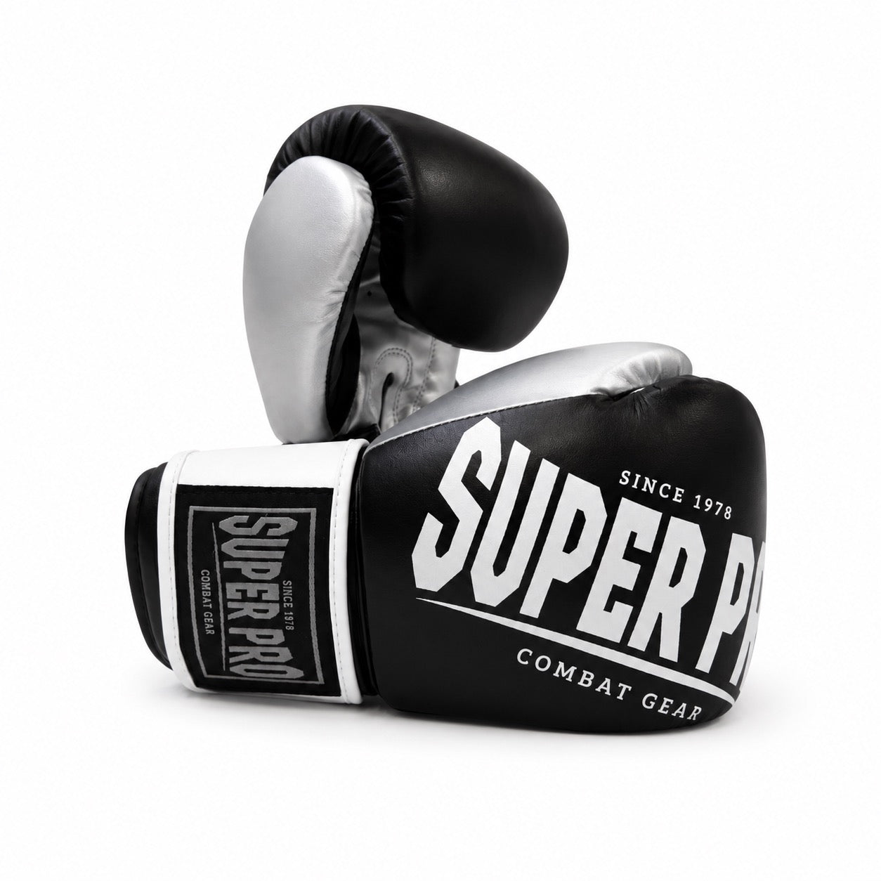 Superpro bokshandschoenen voor boksen en kickboksen in de kleuren zwart en grijs