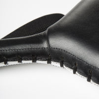 Zwarte paddle pads voor boksen